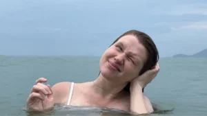 Otite: saiba como evitar a dor de ouvido no verão