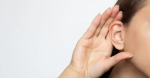 Perda de audição: saiba como detectar os sinais iniciais